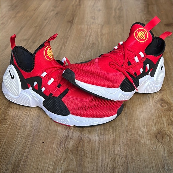 nike huarache edge txt on feet